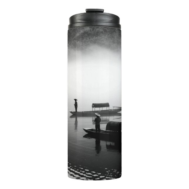 TERMO FOTO DE GRAYSCALE DE DOS BARCOS DE FILA (Anverso)