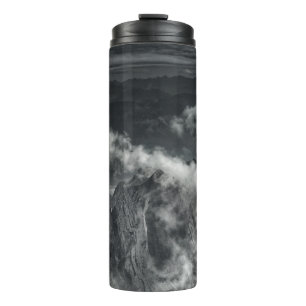 TERMO FOTO DE GRAYSCALE DE MONTAÑA RANGE