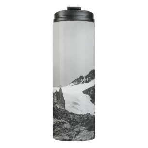 TERMO FOTOGRAFÍA DE GRAYSCALE DE LA MONTAÑA DE LA CUBI