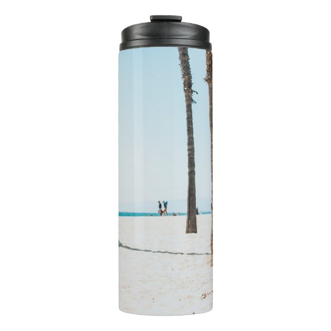 Termo Fotografía selectiva de la tabla de surf blanca (Anverso)
