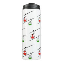 Góndolas rojas y verdes en tumblers térmicos