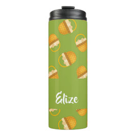 Termo Huevos en cesta marrón en verde