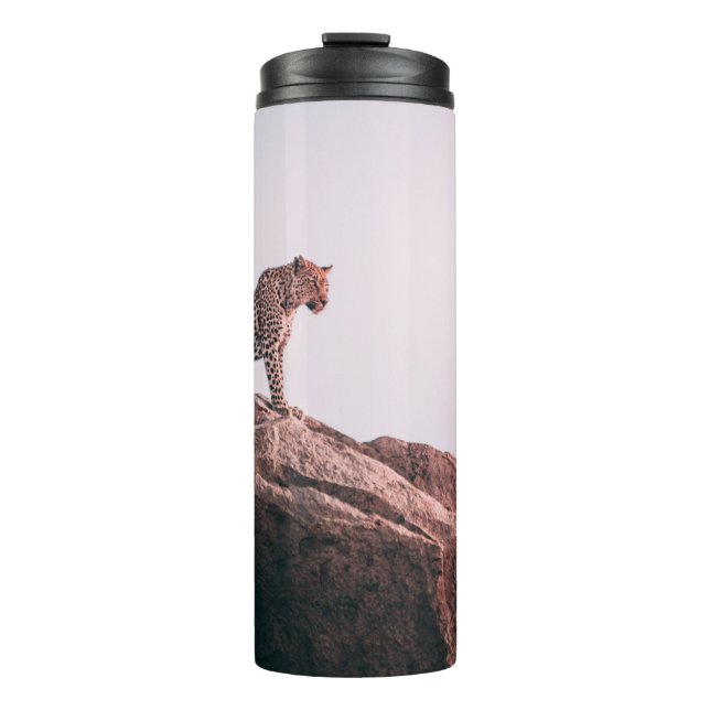 TERMO LEOPARD EN LA PARTE SUPERIOR DE LA MONTAÑA (Anverso)