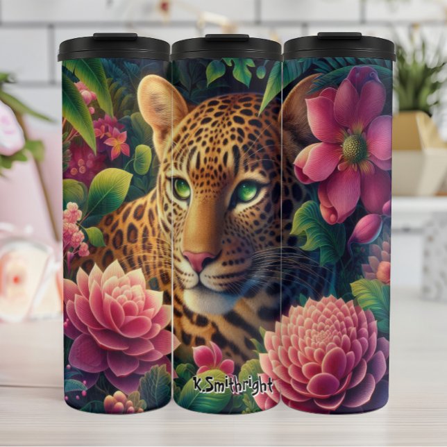 Termo Leopardo rodeado de flores tropicales (Subido por el creador)
