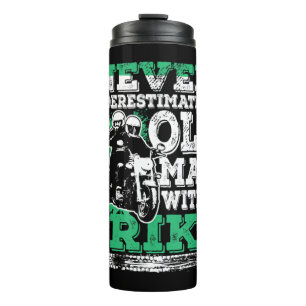 Termo Los Hombres Nunca Subestiman A Un Viejo Con Un Tri