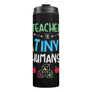 Termo Maestros entregan a profesores, humanos pequeños