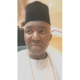 Termo Médico del Profesor Joseph Chikelue Obi: Dr. Josep