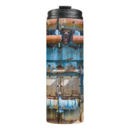 Termo Motor diesel imperial del Atlas viejo y oxidado en