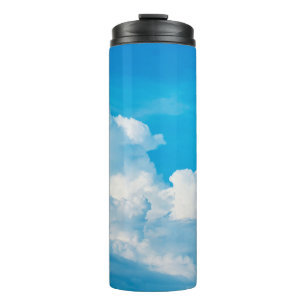Termo Nubes de fondo del cielo azul blancas