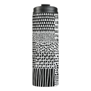 Termo Patrón de doodle sin soldadura en blanco y negro.