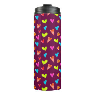 Termo Patrón sin foco de corazones multicolores en un pu