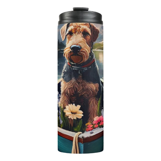 Termo Perro Airedale en un pádel: una aventura escénica (Anverso)