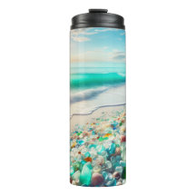 Preciosa playa del océano con vidrio de mar