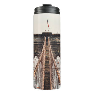 Termo Puente de Brooklyn en New Yorkabstract, estados un