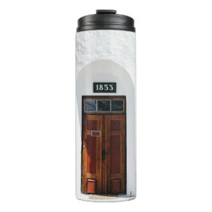 TERMO PUERTA DE MADERA CERRADA EN 1852 A LA HORA DEL DÍA