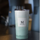 Termo Tumblador monograma de las olas de color de agua v<br><div class="desc">Ondas de color de agua verde Monograma Tumbler perfecto para mantener sus líquidos calientes calientes o sus líquidos fríos.</div>