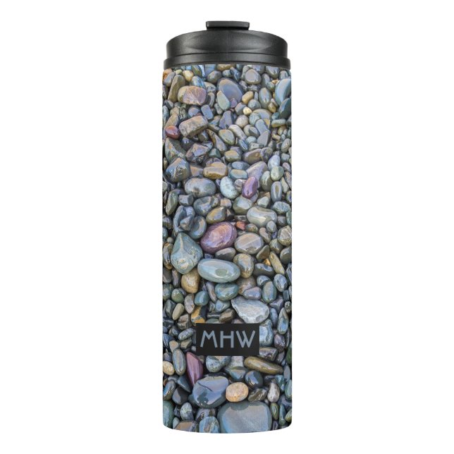 Termo Tumblor de monograma personalizado Beach Pebbles (Anverso)