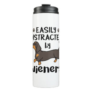 Termo Wieners distrae fácilmente al perro de Dachshund
