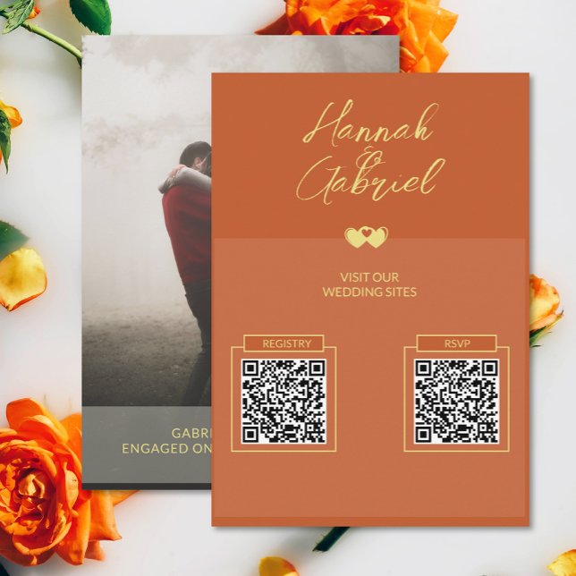 Terracotta Gold Boda de fotografía QR Tarjeta de c (The front and back of the Terracotta Gold wedding enclosure QR code card)