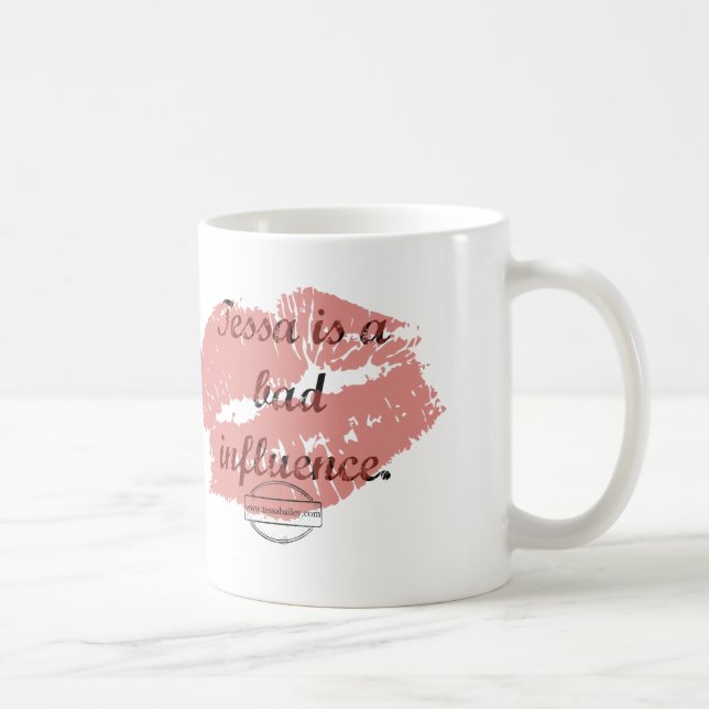 Tessa es una mala taza de la influencia (Derecha)