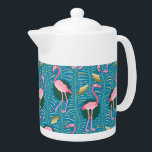 Tetera Aves de flamenco patrón de helados de deco de 20 a<br><div class="desc">Este elegante diseño de estilo flamingo con motivos de pájaros flamencos está hecho en un estilo Art Deco retro de los años 20. Los flamencos rosas brillantes descansan sobre un fondo que incluye frondas de helecho en colores llamativos y formas geométricas rectangulares en tonos dorados, todo ello sobre un fondo...</div>