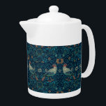 Tetera Aves florales William Morris Vintage<br><div class="desc">El diseño de este producto se inspiró en Birds, un diseño de papel pintado floral William Morris que data de 1878. El patrón se diseñó originalmente para el salón del Kelmscott House, hogar londinense de Morris. William Morris (1834-1896) fue un icónico diseñador textil inglés que vivió durante el periodo victoriano....</div>