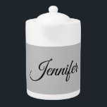 Tetera Caligrafía Elegante Negrita Negrita Gris Retro<br><div class="desc">Este producto fue muy bueno y me encanta lo fácil que es para el diseño personalizar. El diseño era muy sencillo,  así que me siento muy complacido cuando lo creo.</div>