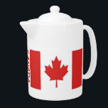 Tetera Canadá-Bandera-clásico<br><div class="desc">Estas características del diseño simples pero bonitas la bandera icónica de la hoja de arce,  con la palabra "Canadá" entre las dos banderas que abarcan el centro del pote. Usted puede modificar o suprimir la palabra para requisitos particulares "Canadá" si usted desea.</div>