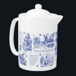 Tetera Citas de tela azul de Alicia en el país de las mar<br><div class="desc">Clásico literario, Alicia's Adventures in Wonderland, de Lewis Carroll, ilustrado por John Tenniel, madera grabada, con citas en toile monocromo neutro para los amantes del libro, literatura de fantasía, era victoriana. Las escenas muestran a Alicia, Sombrero Loco, Conejo Blanco, el fiesta de té, Caterpillar, El Gato Cheshire, El Griffon, el...</div>