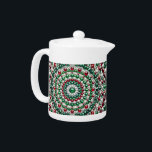 Tetera con diseño de colores italianos<br><div class="desc">Añada un toque de encanto italiano a su hora del té con nuestra elegante tetera con un diseño de colores italianos, realzada con brillantes y preciosos brillantes piedras preciosas y un cautivador efecto vibrante 3D. Esta tetera es más que sólo un elemento práctico; es una celebración de la rica cultura...</div>