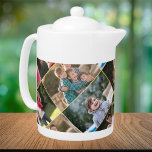 Tetera Crear un monograma Gold personalizado de 5 Collage<br><div class="desc">Crea tu propio personalizado, personalizado, monogramado, 100% de porcelana blanca, caja fuerte con lavavajillas, caja fuerte con microondas, 5 collage de fotos con tetera de fondo de oro falso, con un elegante guión de tipografía de oro falso. Para el personalizar, simplemente escriba sus saludos o nombre o texto, y añada...</div>