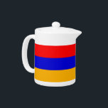 Tetera de la bandera armenia<br><div class="desc">¡Agrega un toque de orgullo armenio a tu colección de té con nuestra exclusiva tetera con la bandera de Armenia! Esta tetera, elaborada con meticulosa atención a los detalles, no es solamente un elemento funcional; es una celebración de la rica herencia y significado cultural de Armenia. El diseño vibrante muestra...</div>