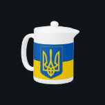 Tetera de la bandera de Ucrania<br><div class="desc">¡Añada un toque vibrante de espíritu ucraniano a su hora de té con nuestra exclusiva tetera con la bandera de Ucrania! Esta tetera, elaborada con meticulosa atención a los detalles, es más que simplemente funcional; es una celebración del legado ucraniano y el orgullo cultural. El audaz diseño exhibe orgullosamente las...</div>