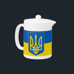 Tetera de la bandera de Ucrania<br><div class="desc">¡Añada un toque vibrante de espíritu ucraniano a su hora de té con nuestra exclusiva tetera con la bandera de Ucrania! Esta tetera, elaborada con meticulosa atención a los detalles, es más que simplemente funcional; es una celebración del legado ucraniano y el orgullo cultural. El audaz diseño exhibe orgullosamente las...</div>