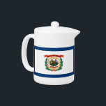 Tetera de la Bandera de Virginia Occidental<br><div class="desc">Mejora tu tiempo de té con un toque de orgullo de Virginia Occidental usando nuestra exclusiva tetera con la bandera de Virginia Occidental! Diseñada para combinar elegancia con una celebración del patrimonio, esta tetera es más que sólo un elemento funcional; es un tributo al orgullo cultural de Virginia Occidental. El...</div>