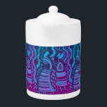 Tetera de la pareja azul de inspiración griega<br><div class="desc">Decorativo y colorido, esta pareja será una agradable compañía en tu próxima época. Esta tetera, con un ambiente tranquilo y fresco, le dará un acento notable a su cocina y decoración de comedor. También se puede emparejar esta tetera con tazas disponibles en linearbcreations haciendo de ella un conjunto completo. El...</div>