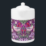 Tetera del patrón del ladrón de fresas William Mor<br><div class="desc">William Morris Strawberry Thief Pattern presenta una obra de arte remezclada de William Morris Strawberry Thief Pattern. Un diseño perfecto para los amantes de la cosecha. También genial como regalo. Por favor visite mi tienda " loveyouart" para otros diseños o similares.</div>