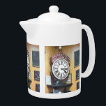 TETERA ESTACIONES DE TREN<br><div class="desc">Una acuarela de un viejo reloj de la estación británica.</div>