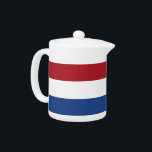 Tetera holandesa de la bandera<br><div class="desc">Tetera elegante con la bandera de Países Bajos. Este producto su personalizable.</div>