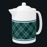 Tetera Keith Ancient Tartán<br><div class="desc">Tetera con el antiguo tartán familiar por Clan Keith. Vintage Scottish de 1838 en azul claro y verde,  con resaltes negros. Elija entre dos tamaños. Hay disponibles teacups y tazas coincidentes.</div>