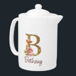 Tetera Nombre personalizado Relieve metalizado dorado Rub<br><div class="desc">Relieve metalizado dorado de nombres personalizados Rubor Roses rosados El diseño de la letra B muestra un delicado monograma floral con brillantes dorados,  ideal para una elegante personalización,  vibraciones románticas y creaciones de nombre. Haga clic en 'Personalize' para agregar su nombre o el de alguien especial.</div>