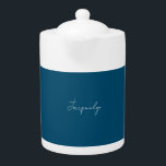 Tetera Ocean Blue Plain Elegant Nombre Minimalista Modern<br><div class="desc">Presente este diseño moderno y elegante. Esta plantilla se puede personalizar para satisfacer todas las ocupaciones profesionales.</div>