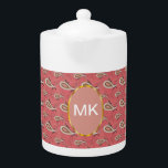 Tetera Patrón Foxglove Petal Paisley<br><div class="desc">El Pastel Foxglove Petal Paisley con un borde de Cinnamon y el fondo un rico coral picante - rico pero sofisticado Hemos dejado todas las imágenes usadas en este personalizable de diseño - Puedes jugar con ellos hasta el contenido de tus corazones - Haz clic en el botón naranja 'Personalizar...</div>