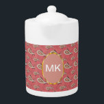 Tetera Patrón Foxglove Petal Paisley<br><div class="desc">El Pastel Foxglove Petal Paisley con un borde de Cinnamon y el fondo un rico coral picante - rico pero sofisticado Hemos dejado todas las imágenes usadas en este personalizable de diseño - Puedes jugar con ellos hasta el contenido de tus corazones - Haz clic en el botón naranja 'Personalizar...</div>