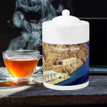 Tetera Presa Hoover en Arizona<br><div class="desc">Producto fotográfico de atracciones turísticas de Arizona. Esto se ve bien en cualquier producto y hace un maravilloso mantenimiento del viaje. ⭐ PERSONALIZAR esta plantilla con su obra de arte. ⭐ EDITAR más para realizar más cambios. ⭐ TRANSFERIR este diseño a cualquier producto. Visita todas mis tiendas en bit.ly/SandyspiderStores (cortar...</div>