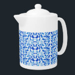 Tetera Tile Teapot-Blue<br><div class="desc">Esta tetera se muestra en blanco con una hermosa imitación azul de las tejas. Tamaño medio mostrado. Personalizar este artículo o compra tal cual. Imprimir material freepik.com</div>