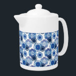 Tetera Tile Teapot-Blue<br><div class="desc">Esta tetera se muestra en blanco con una hermosa estampación de acuarela azul. Tamaño medio mostrado. Personalizar este artículo o compra tal cual. Imprimir material freepik.com</div>