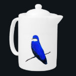 Tetera Tragar de pájaros azules artesanales<br><div class="desc">Este pájaro azul vibrante es un trago de árboles. Las golondrinas son lindas aves cantoras nativas de América del Norte. Vea nuestra tienda para muchos más regalos para los observadores de aves y amantes de los animales. Obra de arte original de Lucky Wings Artwork</div>