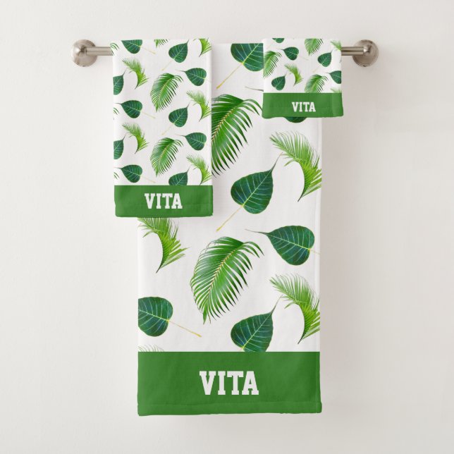Text y Hojas Verdes en Toalla de Baño Blanca (In situ)