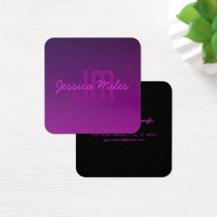 Texto modern editable con monograma y ombre morado